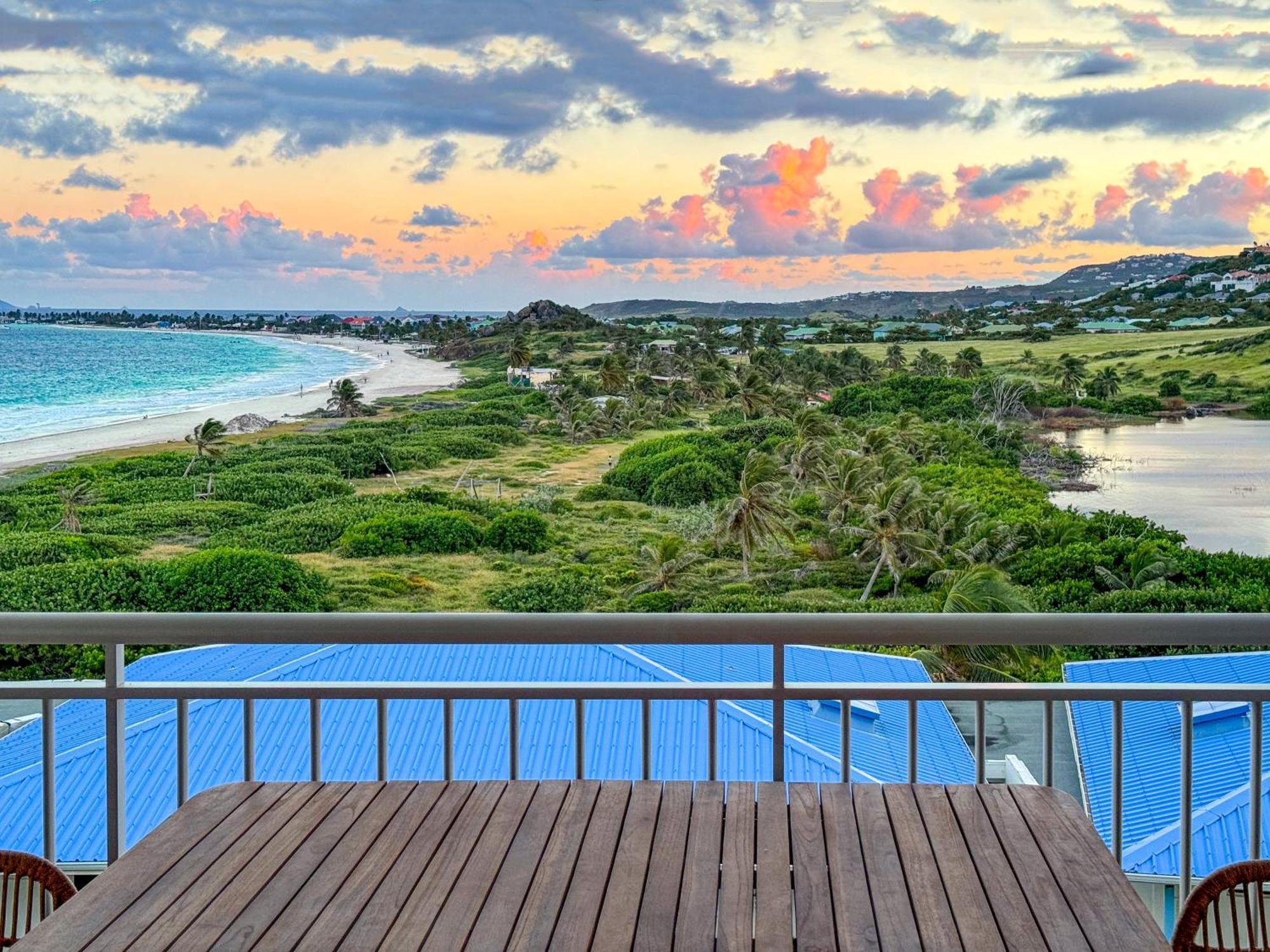 Top Floor Unit 520 Ft2 - 48 M2 With Stunning Dominant View On Ocean, St Barth, Orient Bay Cul de Sac 外观 照片